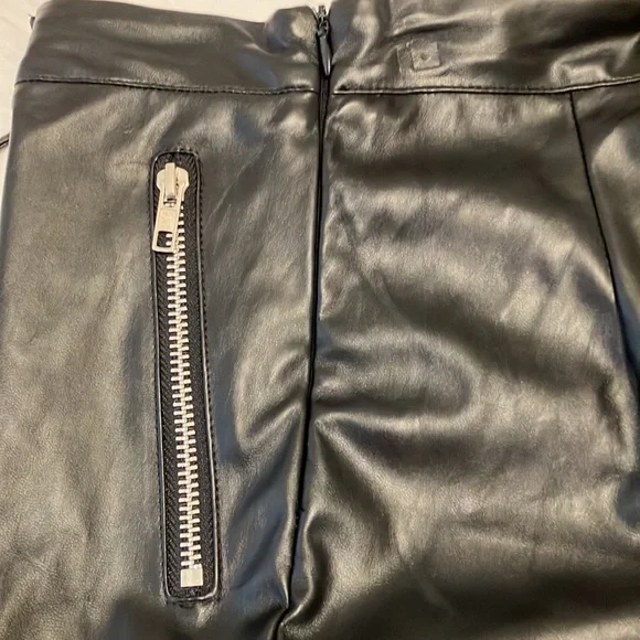 NWT Misguided Black, faux, leather lace up front flare leg pants - Picture 8 of 12